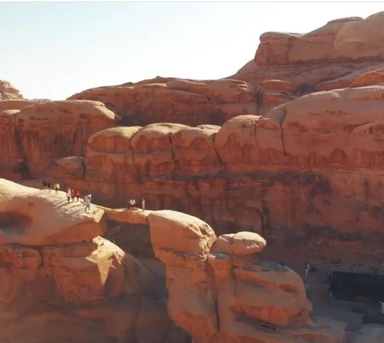 Hotel Stars Life Camp-Tour Wadi Rum Zewnętrze zdjęcie